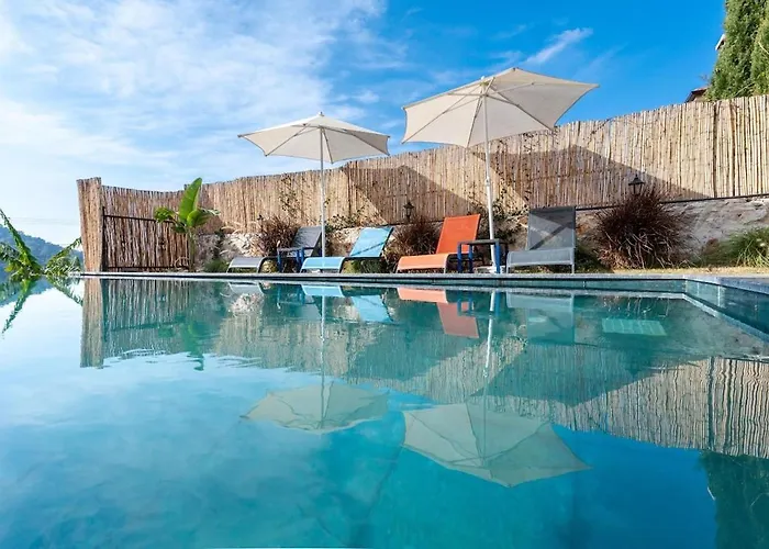 빌라 With Amazing View In - Kabak 파랄리아